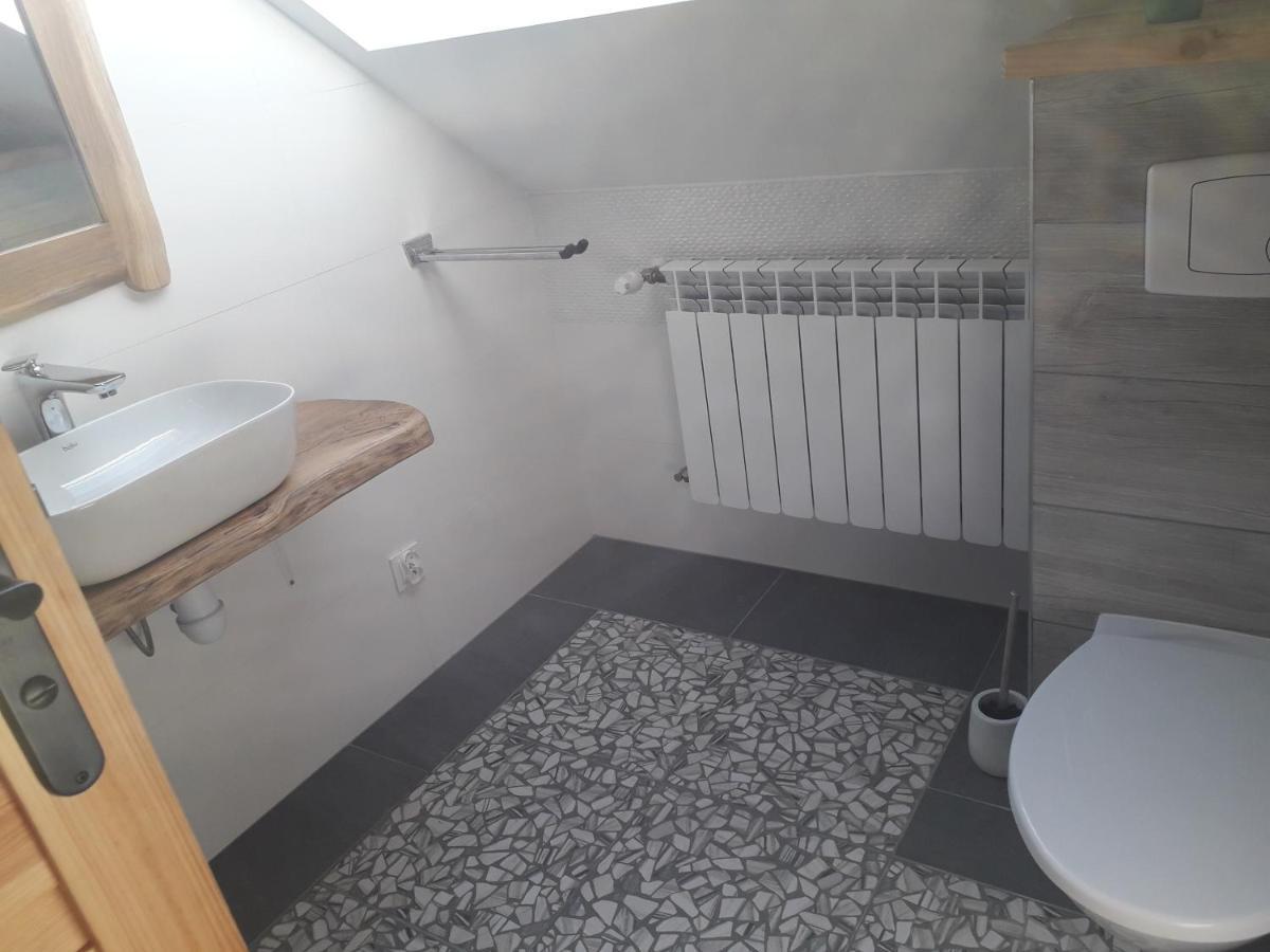 Jaskowa Chata Bieszczady Apartament Z Basenem Baligrod Exterior photo