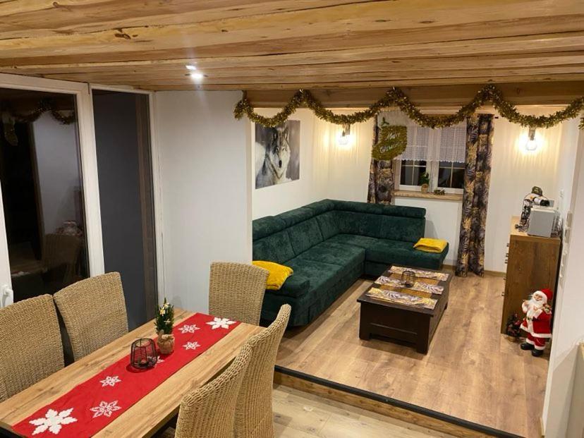Jaskowa Chata Bieszczady Apartament Z Basenem Baligrod Exterior photo